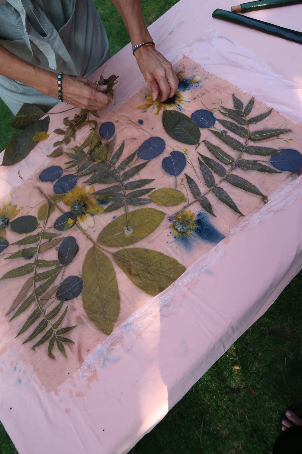 FROM GARDEN TO GARMENT