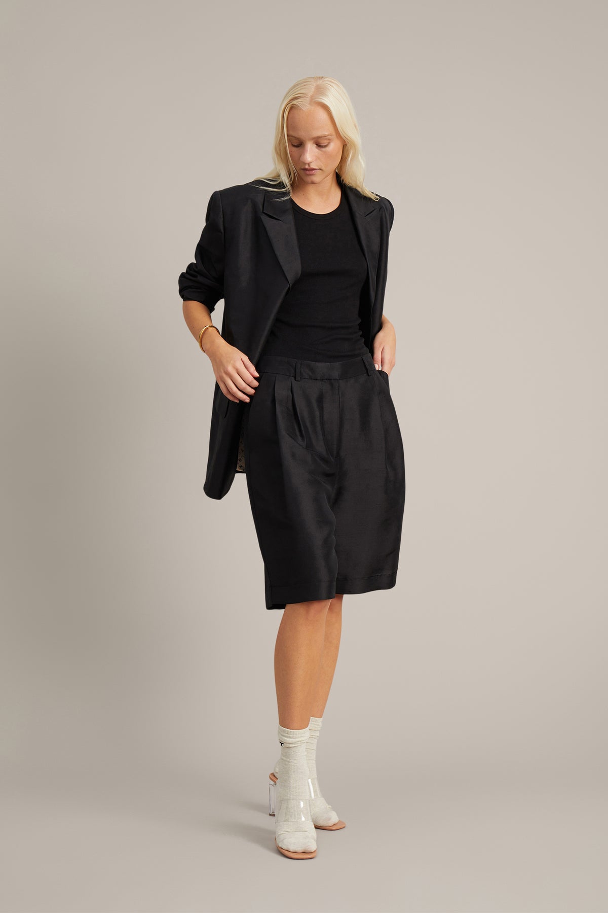 GULINA - BLACK