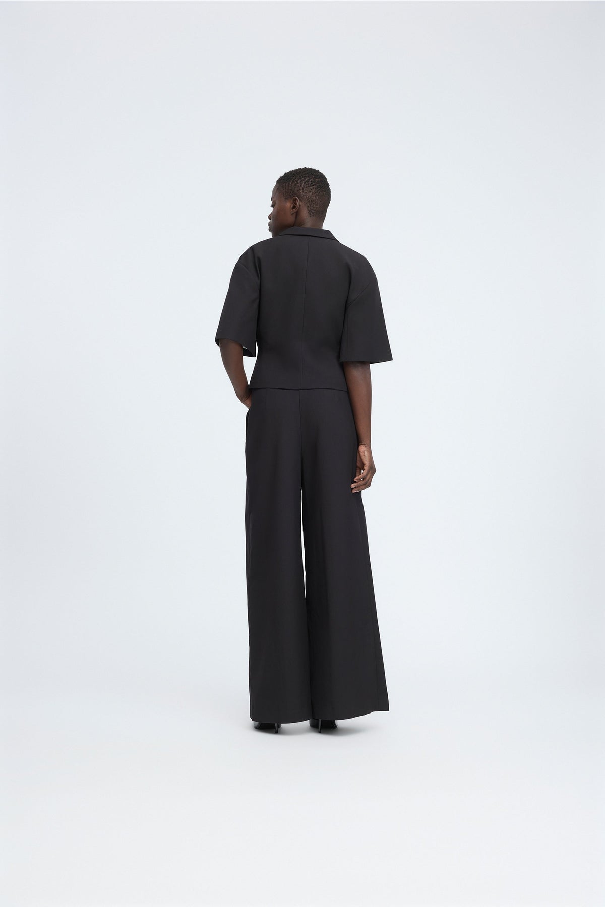 CORALIE - BLACK
