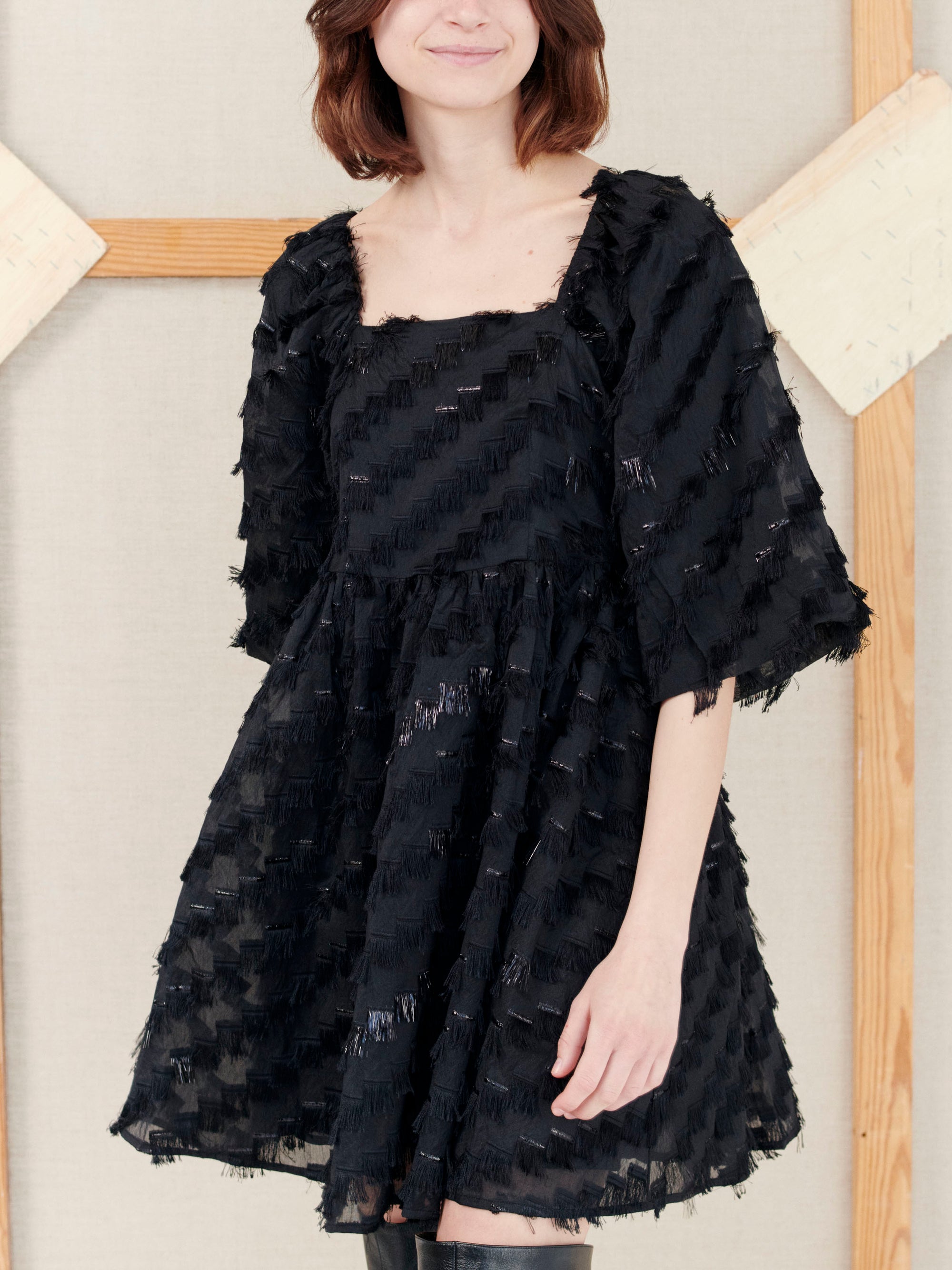 NICHE - BLACK