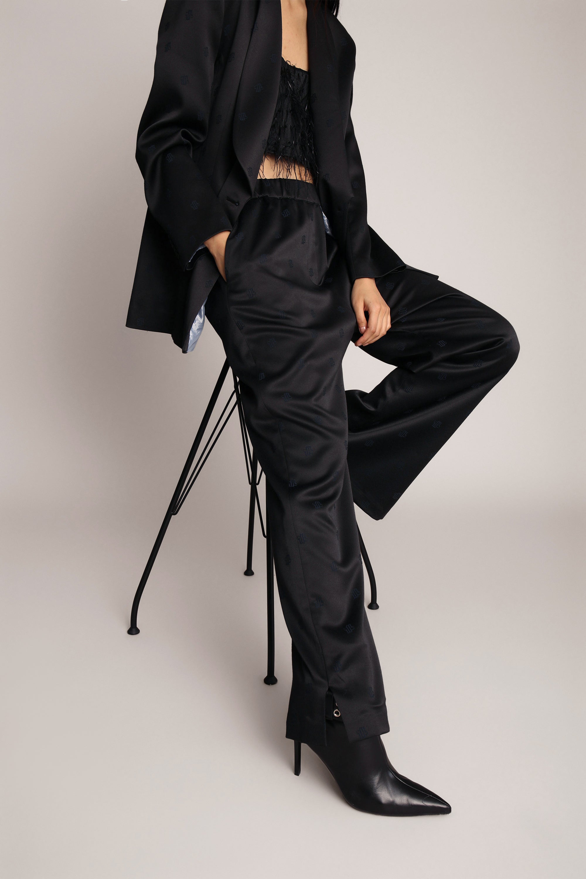 LINDMINA - BLACK