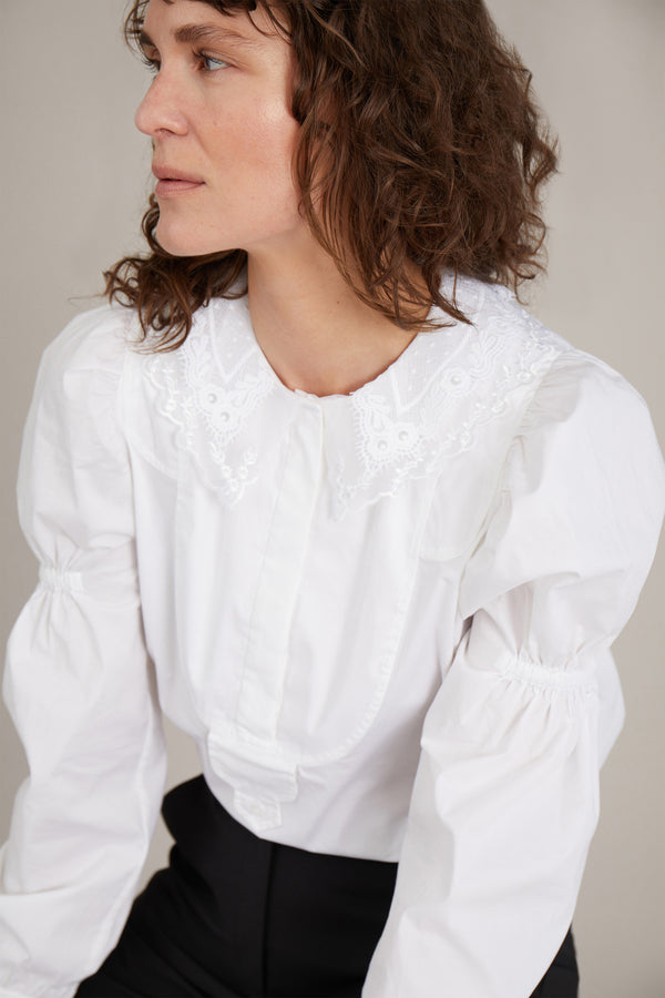 NOI - WHITE