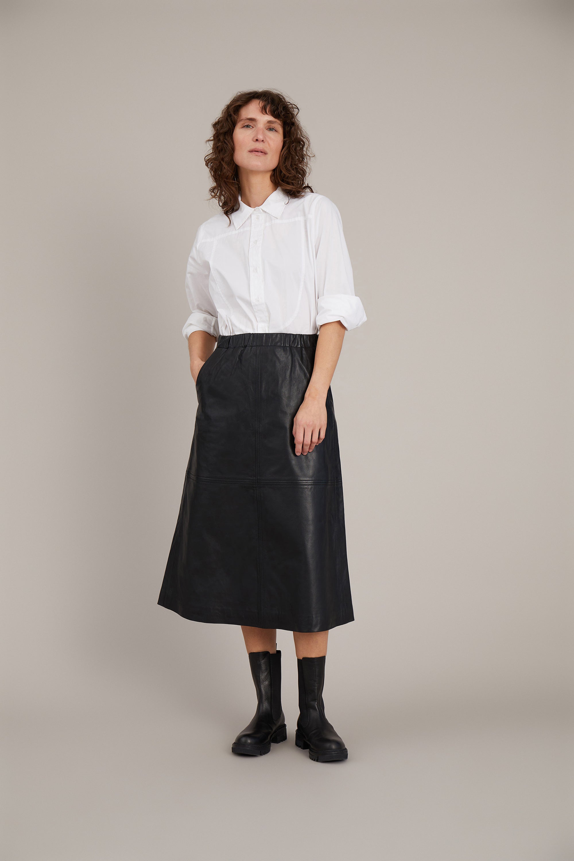 ZEINE - BLACK