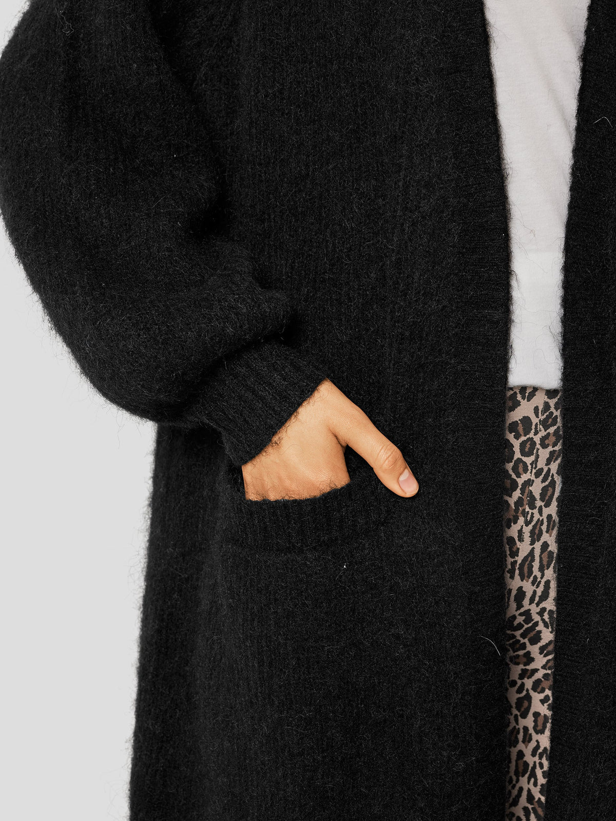 JUNO-LE - BLACK